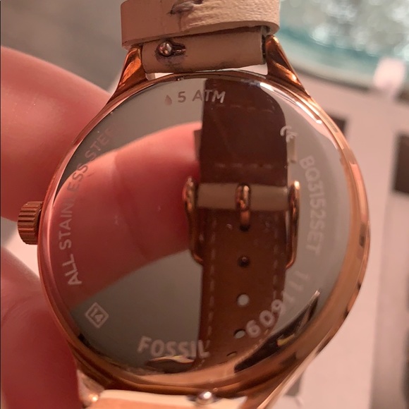 FOSSIL WATCH - Picture 5 of 5